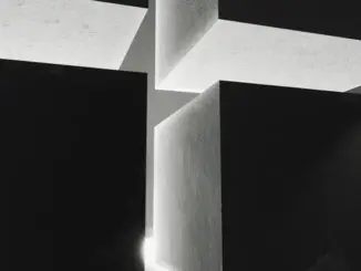 Dream On, Dreamer – Heavens (Album)