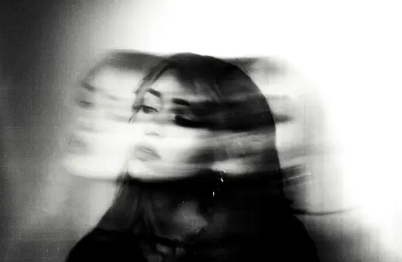 Ella Boh – BLURRY (Album)