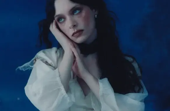 Holly Humberstone – Cruel World (Album)