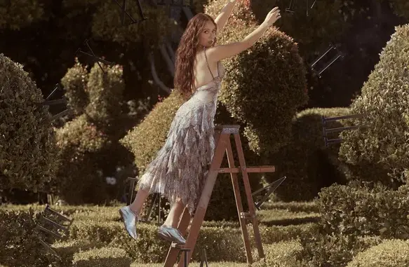 Laufey – A Matter of Time The Final Hour (Album)