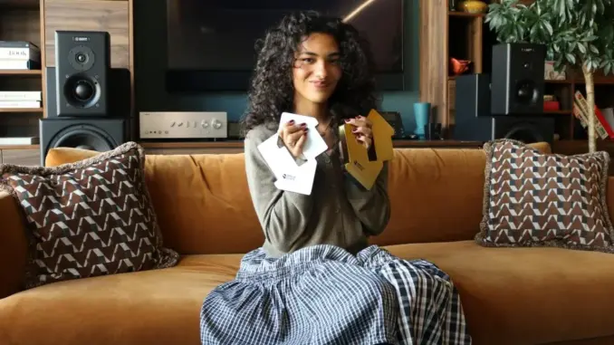 Olivia Dean – Baby Steps