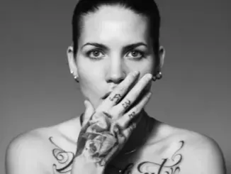 Skylar Grey Black n’ Blue