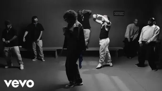 Snoop Dogg Ft. Trinidad James – Pop My Shit